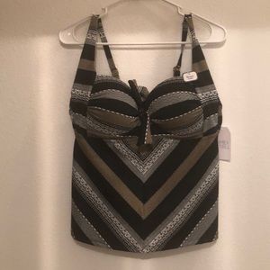 NWT Black Beige white lg